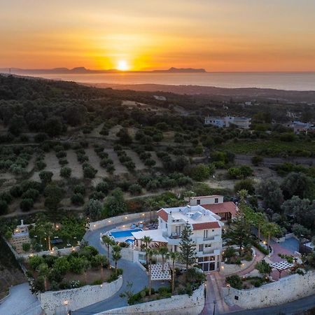 Kipo Paradiso Spa, Yoga & Gym Resort Kirianna Bagian luar foto