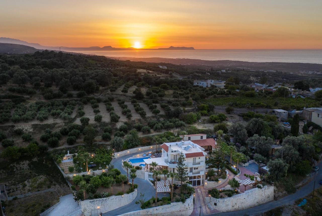 Kipo Paradiso Spa, Yoga & Gym Resort Kirianna Bagian luar foto